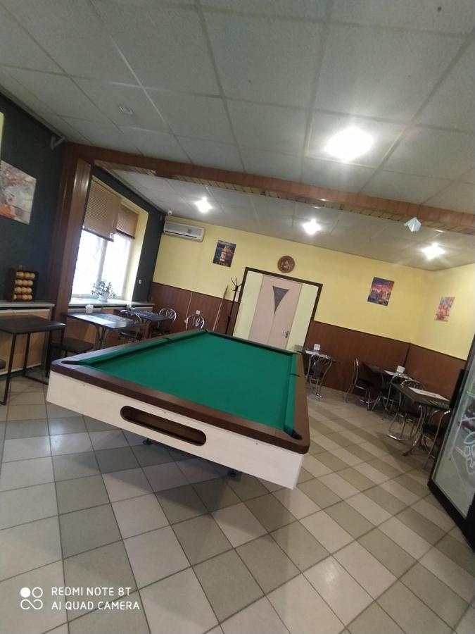 От Заката До Рассвета Hostel Poltava Kültér fotó